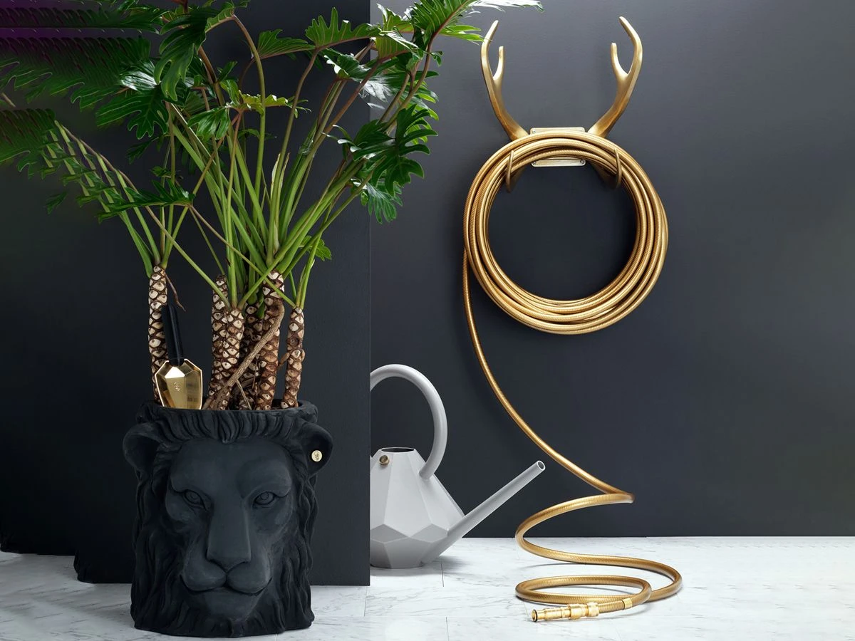 Reindeer Hose Holder 4 Reindeer Hose Holder - Image 2