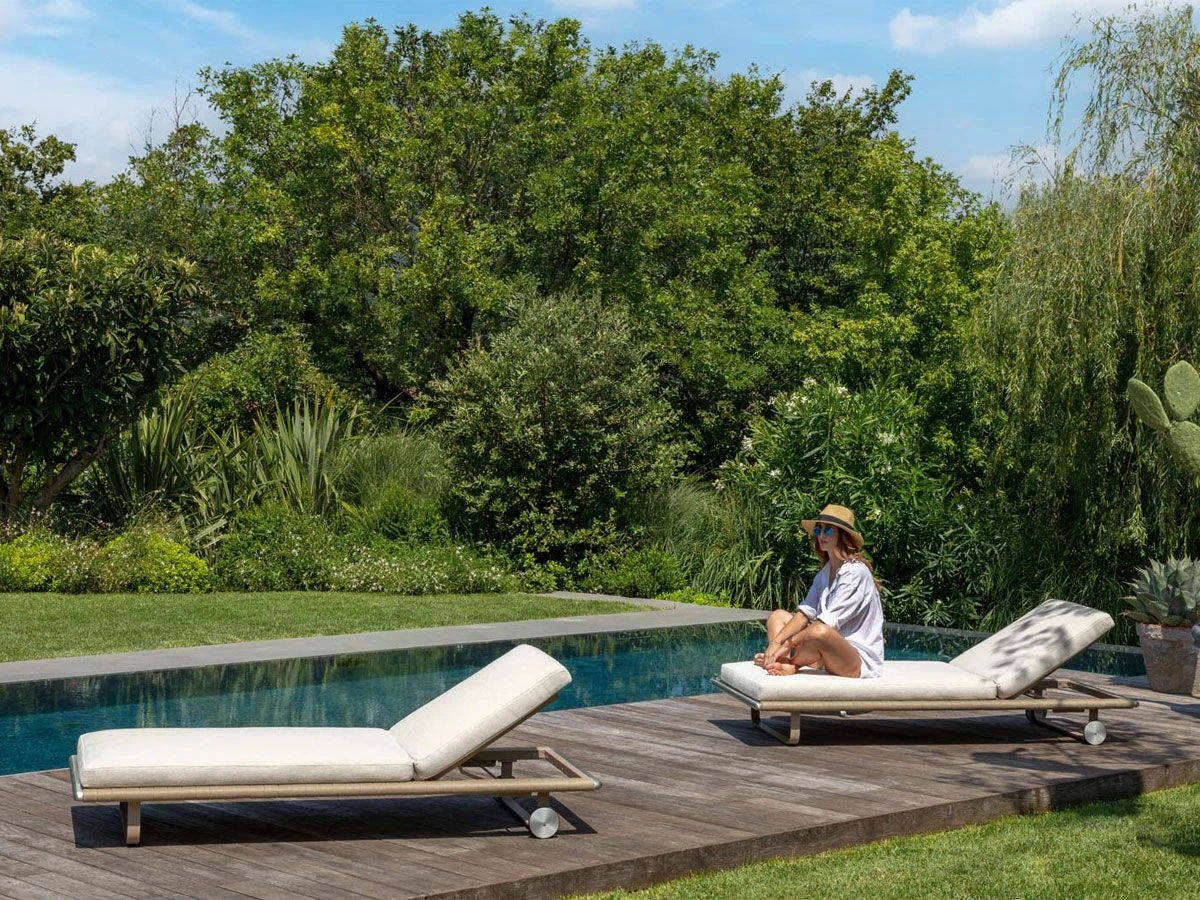 George Sunbed 4 George Sunbed - Image 2