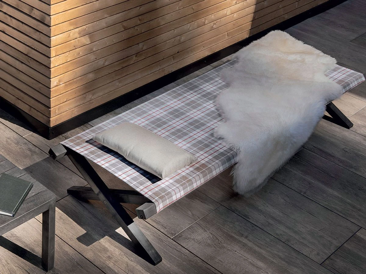 Elìt Sunbed In Teak 5 Elìt Sunbed In Teak - Image 3