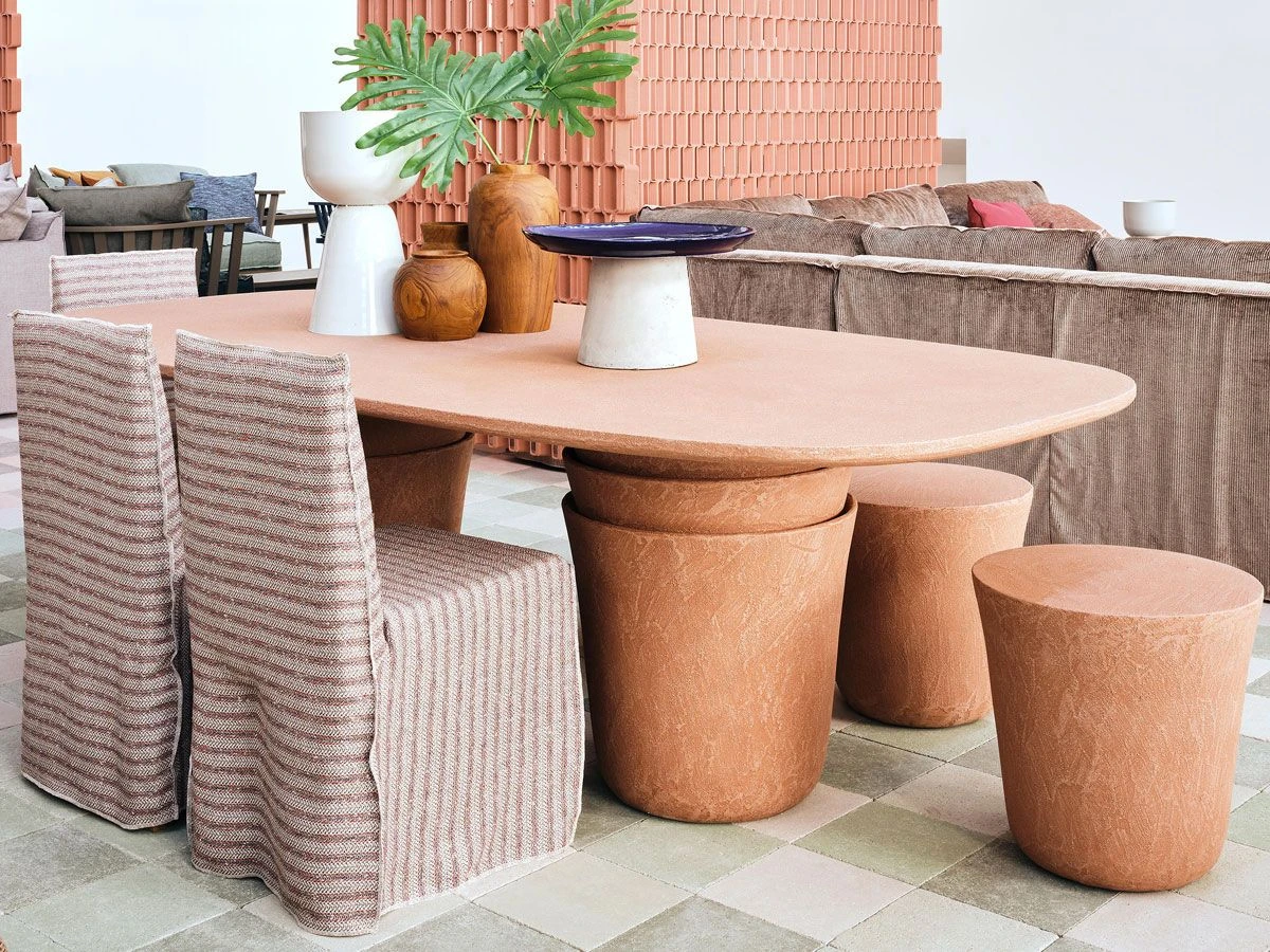 Kasane 33 Outdoor Table 12 Kasane 33 Outdoor Table - Image 10