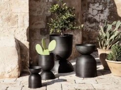 Ferm LIVING Hourglass Pot - Black 27 Ferm LIVING Hourglass Pot - Black -Outdoor Furniture hourglass pot famly ferm living outdoor