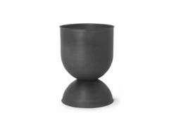 Ferm LIVING Hourglass Pot - Black 17 Ferm LIVING Hourglass Pot - Black -Outdoor Furniture hourglass pot m black ferm living 1
