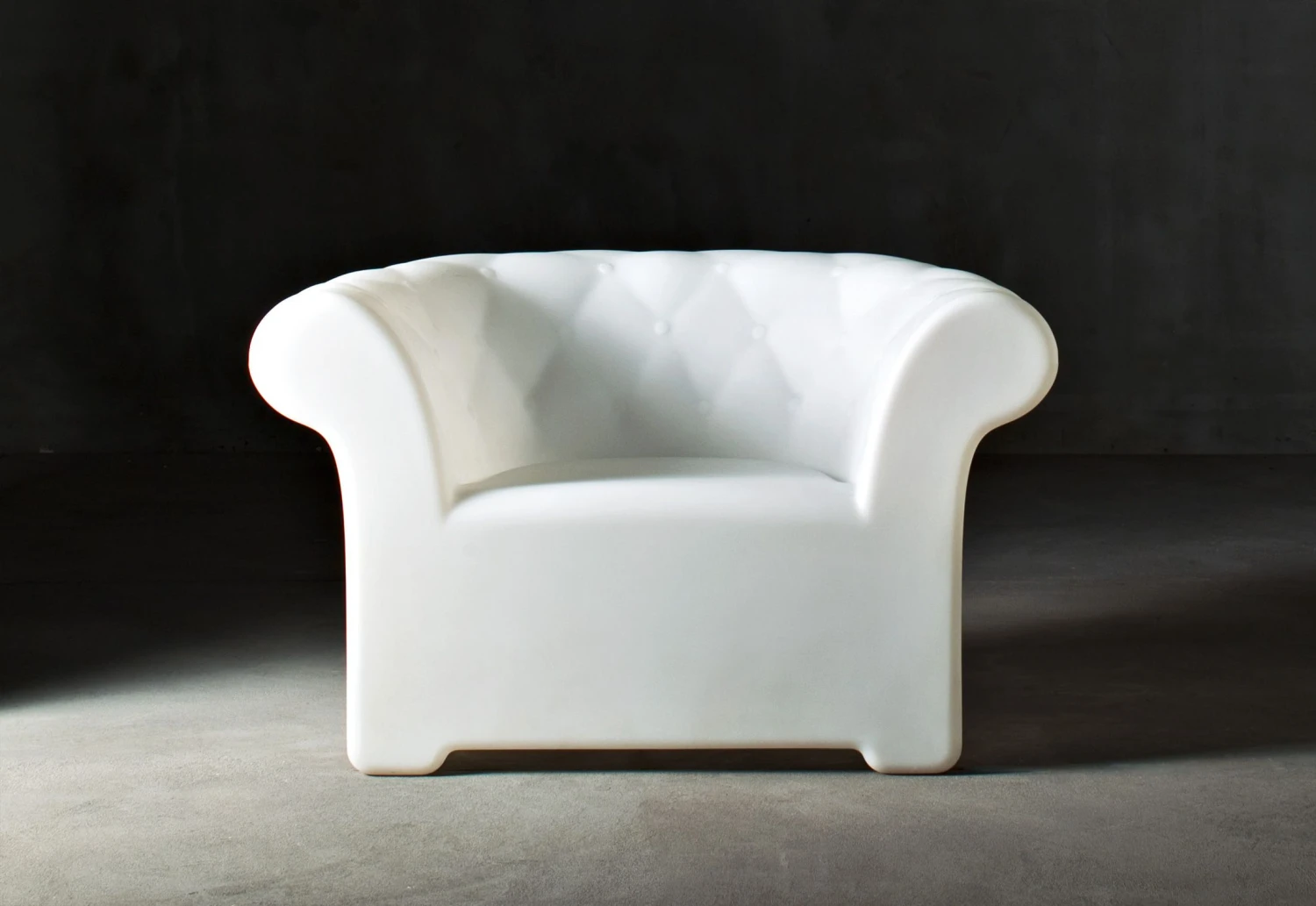 Sirchester Armchair 4 Sirchester Armchair - Image 2