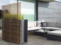 Sotomon Trellis With Plants Pot