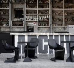 TNP Table H. 100 -Outdoor Furniture tnp tavolo nero ambiente kristalia 2